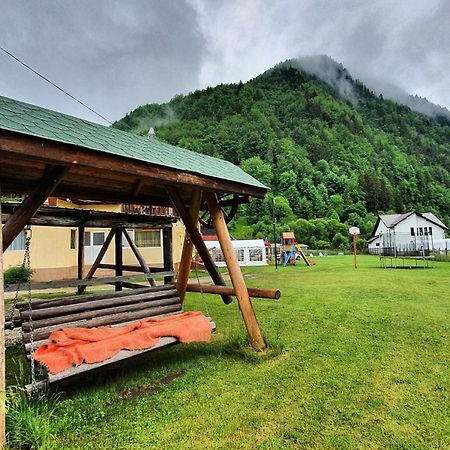 Casa Petruta Dambovicioara Hotel Podu Dimbovitei Eksteriør billede