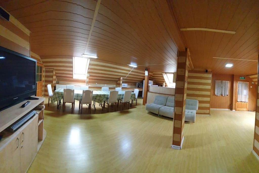 Casa Petruta Dambovicioara Hotel Podu Dimbovitei Eksteriør billede