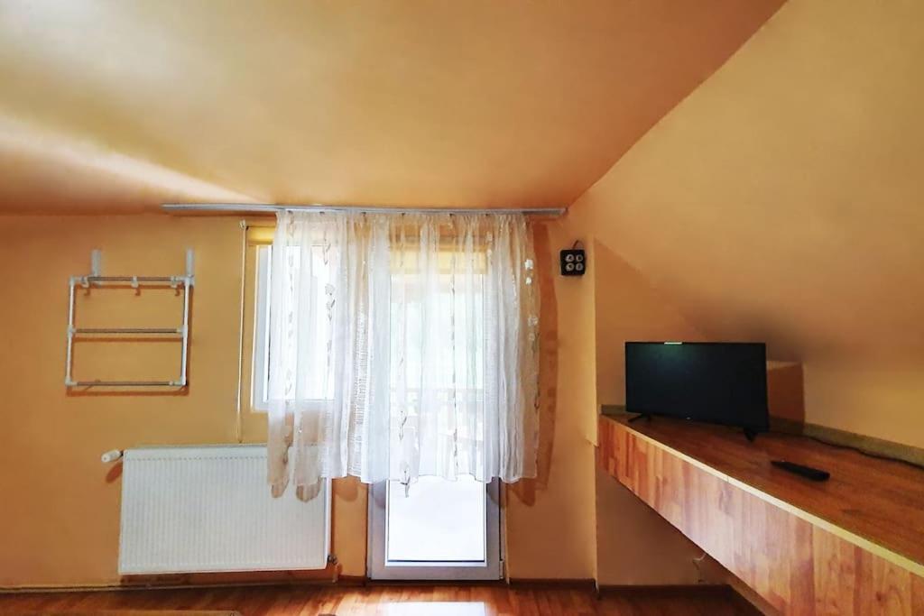 Casa Petruta Dambovicioara Hotel Podu Dimbovitei Eksteriør billede