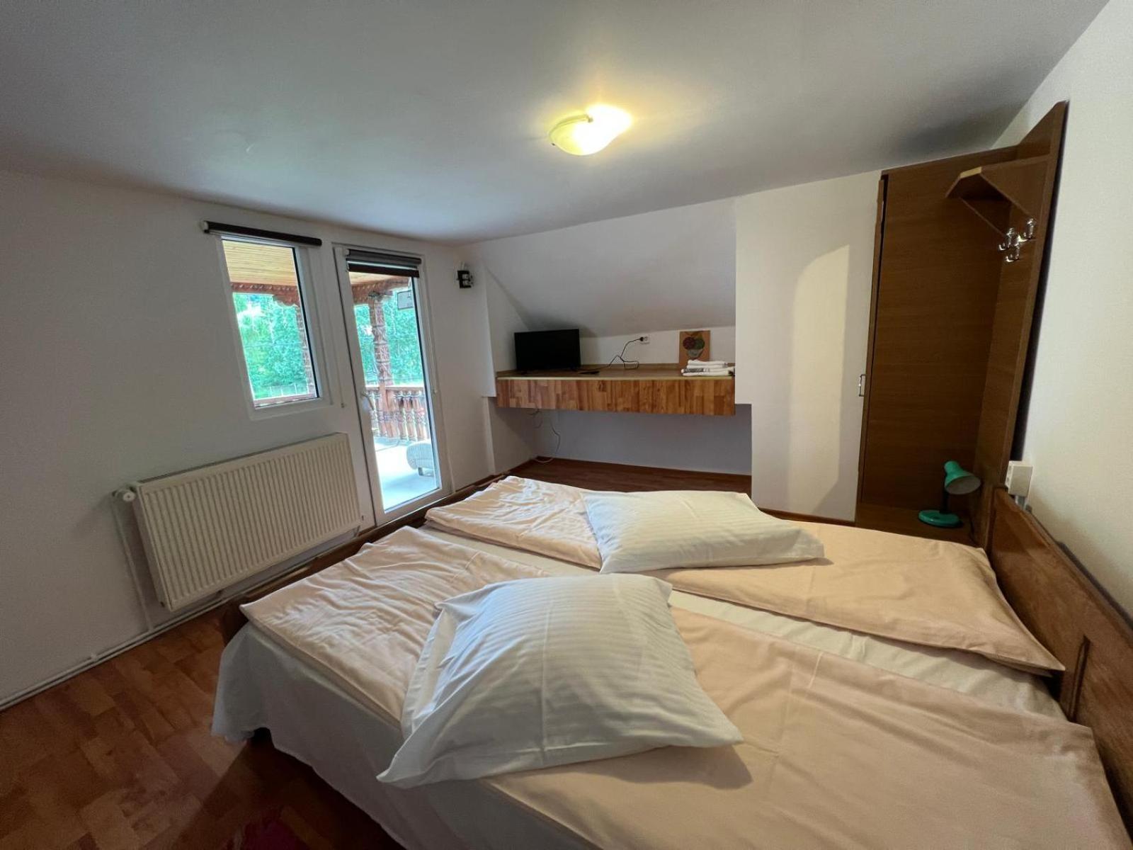 Casa Petruta Dambovicioara Hotel Podu Dimbovitei Eksteriør billede