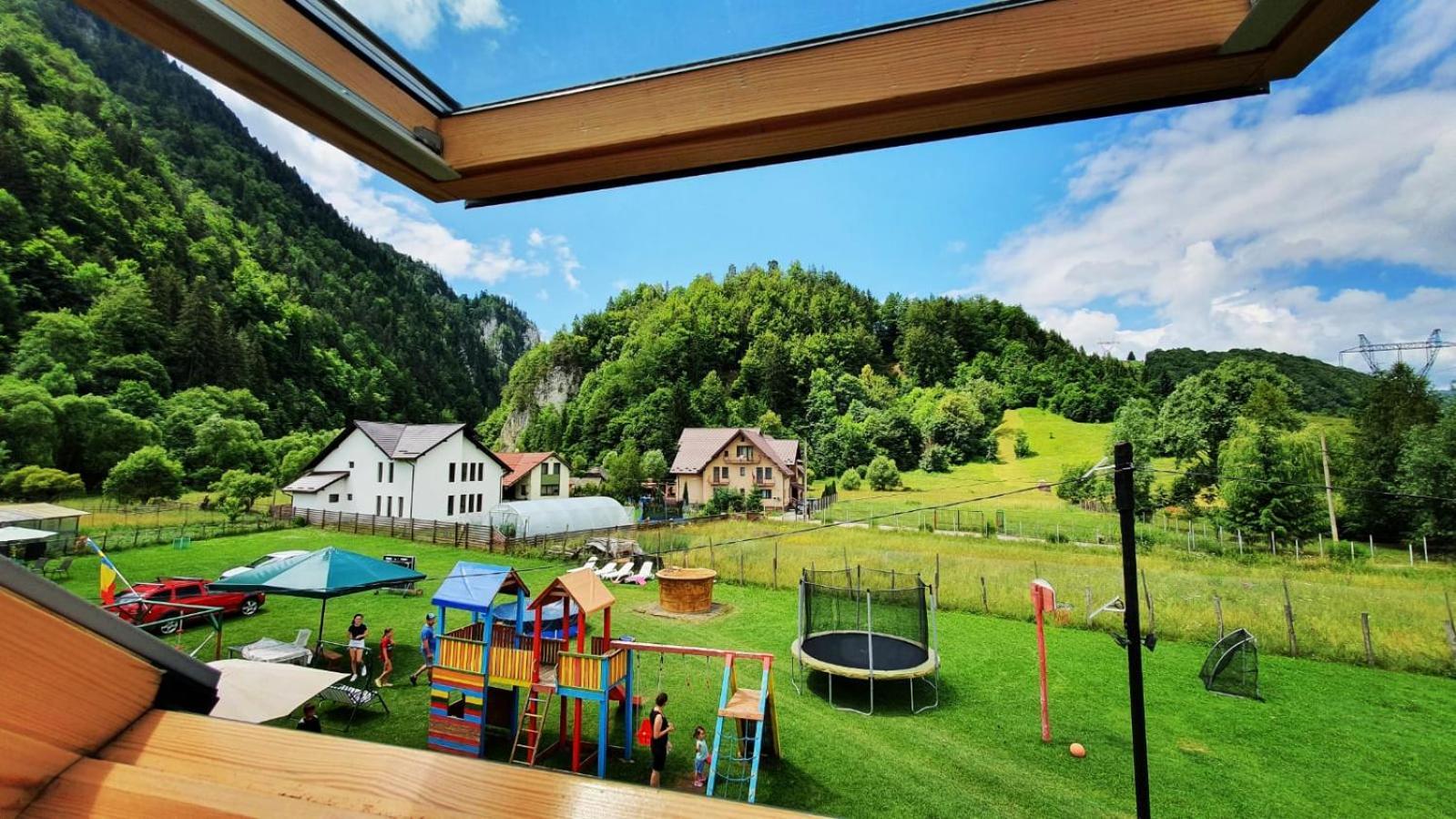 Casa Petruta Dambovicioara Hotel Podu Dimbovitei Eksteriør billede